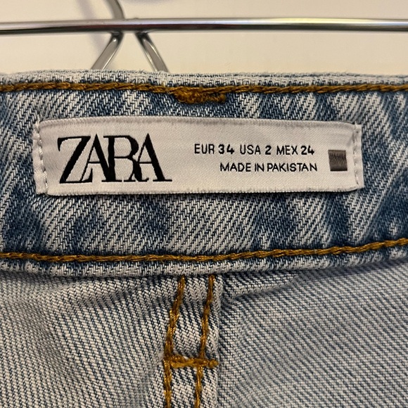 Zara Mom Jeans - Picture 3 of 3